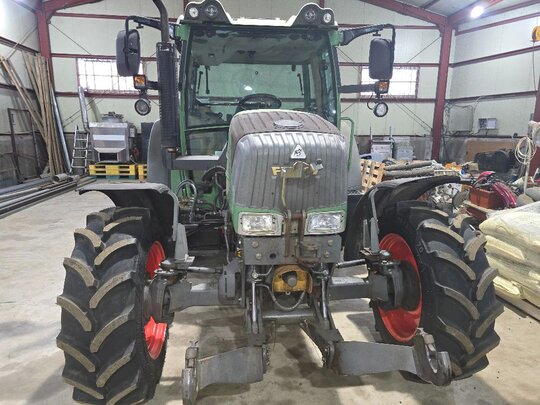 폔트 208   트랙터 펜트 208 (85마력) 앞좌측면