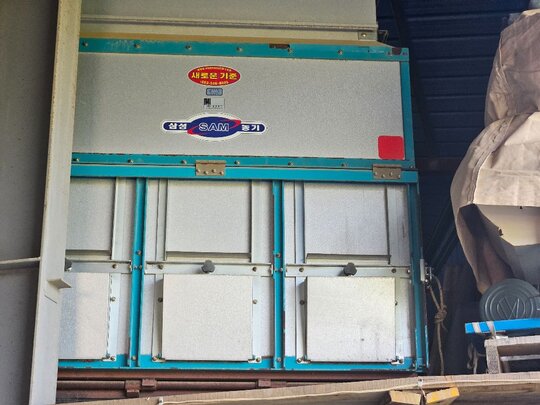 상성농기 덤프형 곡물적재함 곡물적재함 앞좌측면