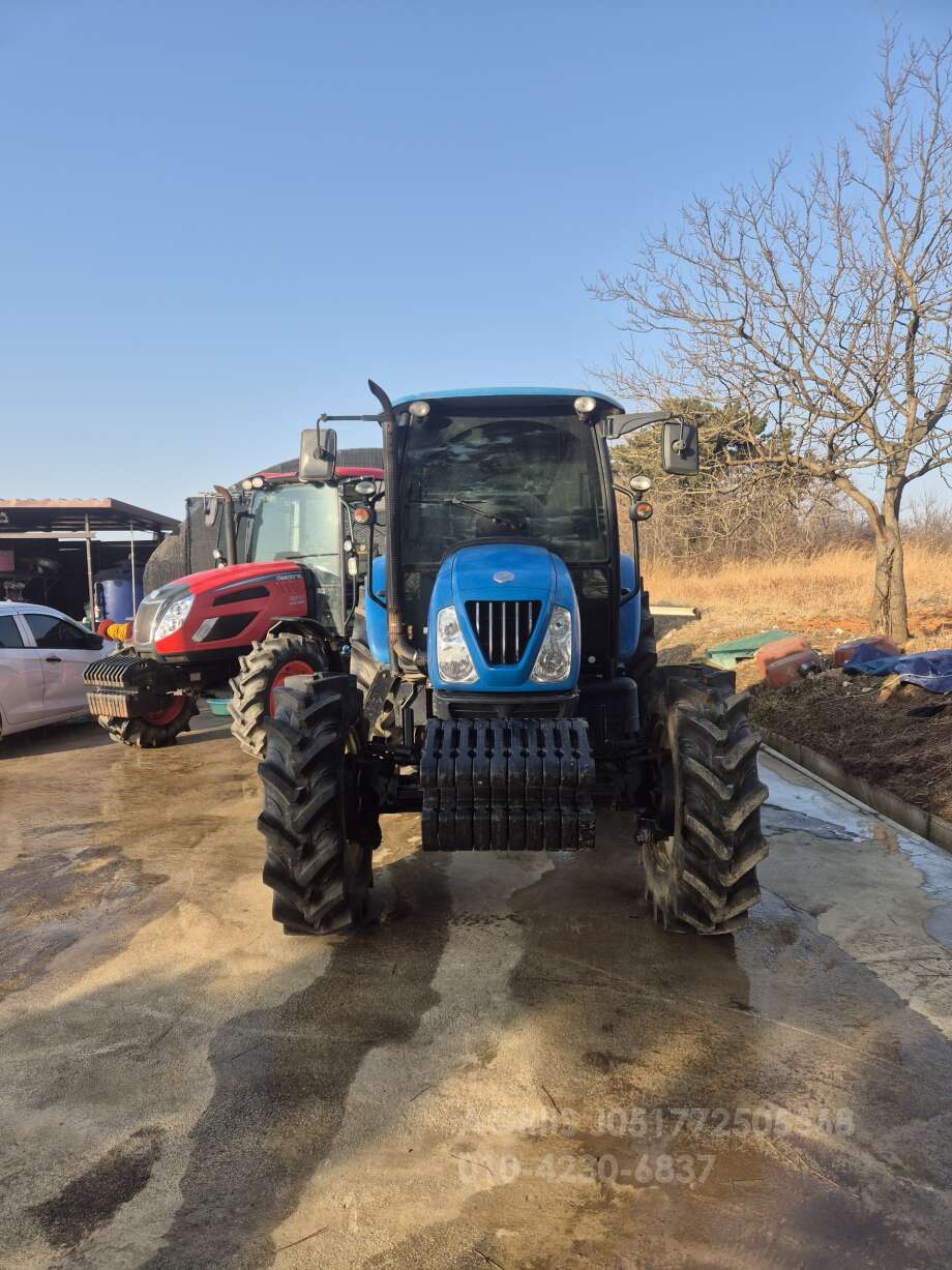 LS 트랙터 P7195 (97마력) 뒤우측면