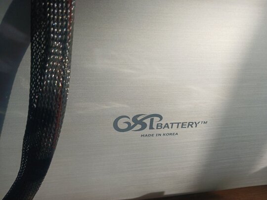  캠핑카 배터리 캠핑카 배터리  앞좌측면