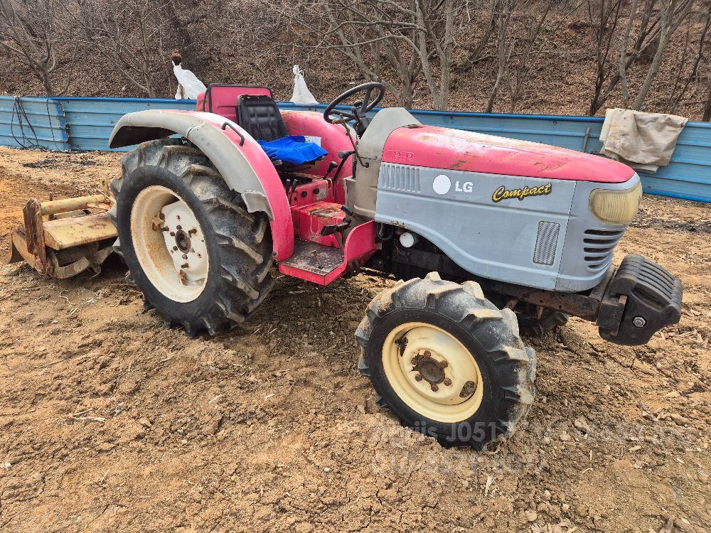 LS 트랙터 LT360D (36마력) 뒤우측면