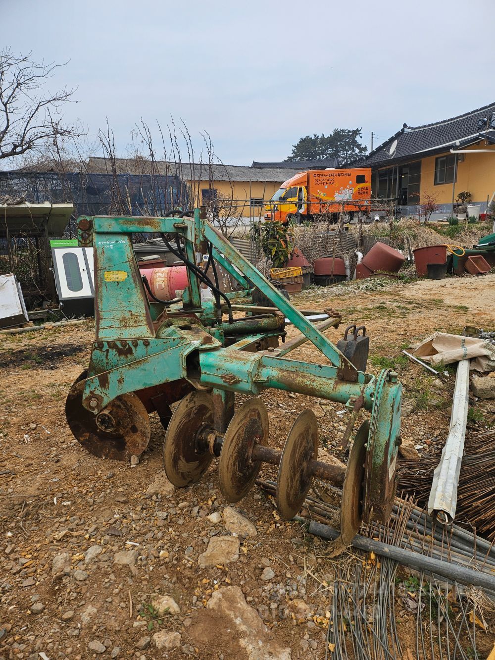 대원쟁기 쟁기 대원원판 뒤우측면