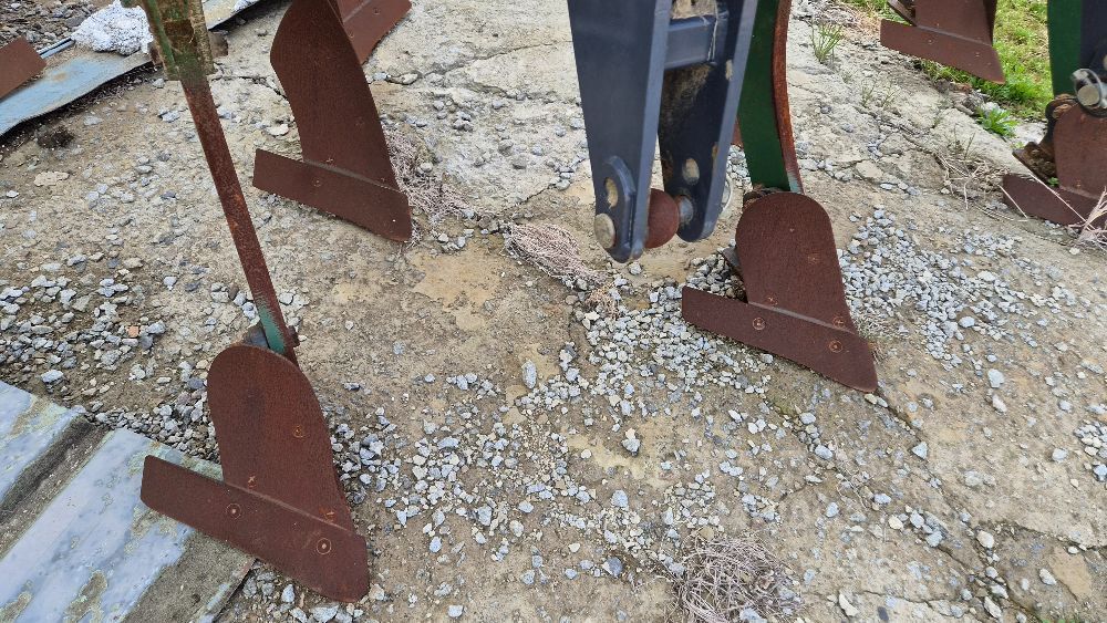  9련 이랑쟁기 sam-09d  뒤우측면