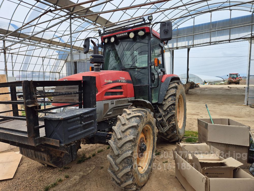 Yanmar Tractor FK895 (95hp) 뒤우측면