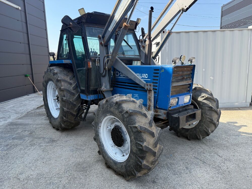 뉴홀랜드 트랙터 110-90DT (110마력) 뒤우측면