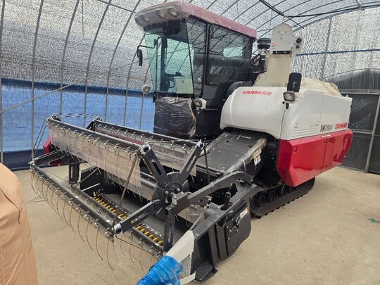 Yanmar Combine Harvester YH700M  앞좌측면