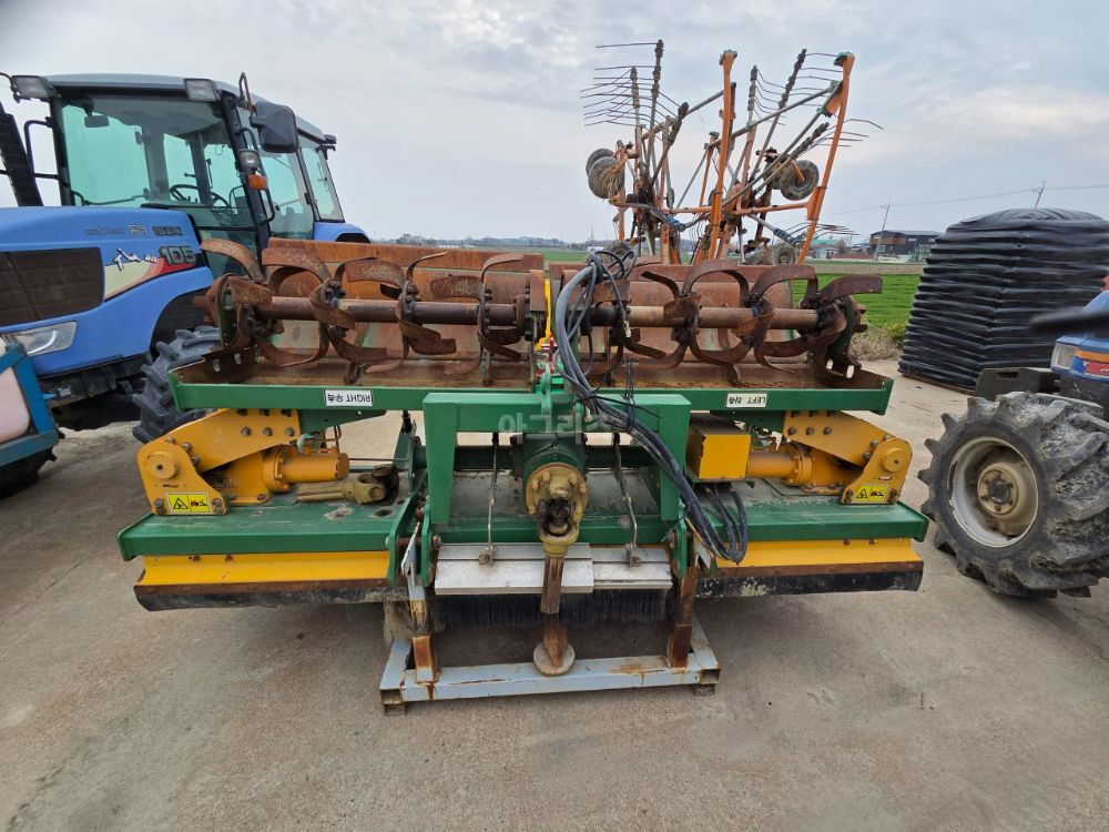 위캔글로벌 로타리 WR5000THW (경폭5000cm) 뒤우측면