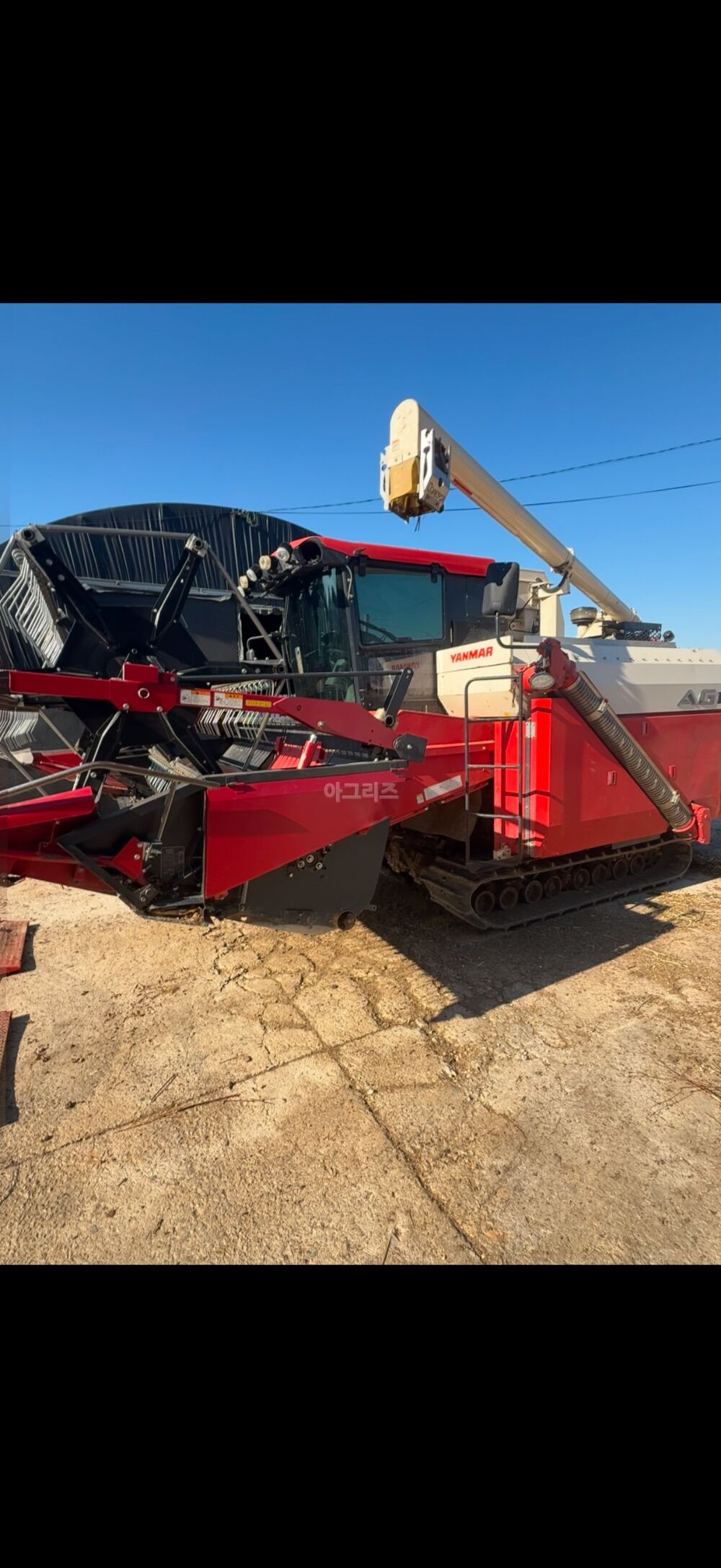 Yanmar Combine Harvester AG1140R (보통형) 뒤우측면