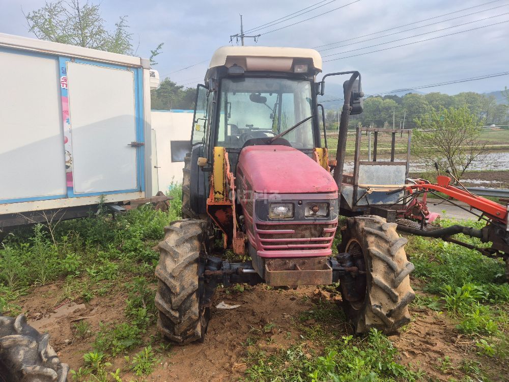TYM Tractor T550 (55hp) 뒤우측면