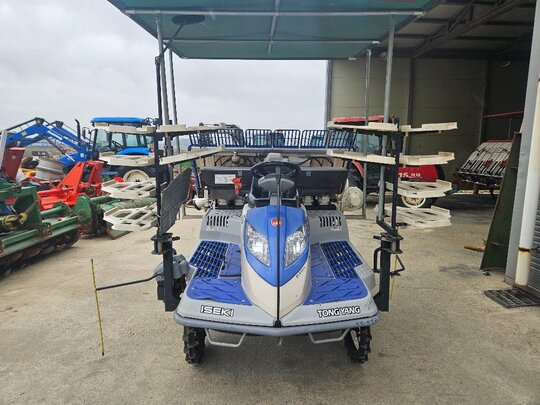 TYM 이앙기 NP60GL (6조식) 앞좌측면