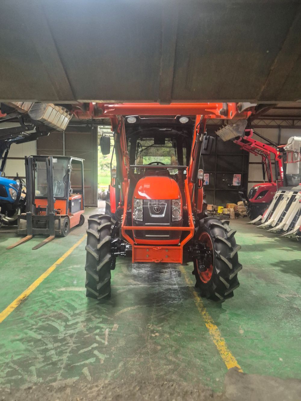 Daedong Tractor RX730 (73hp) 뒤우측면