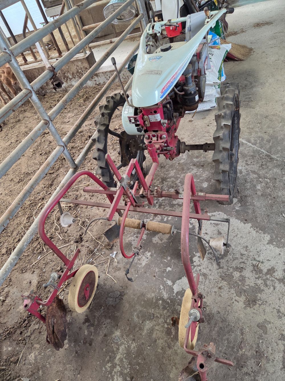 Shibaura Cultivator AMC-900SM (6.5hp) 뒤우측면