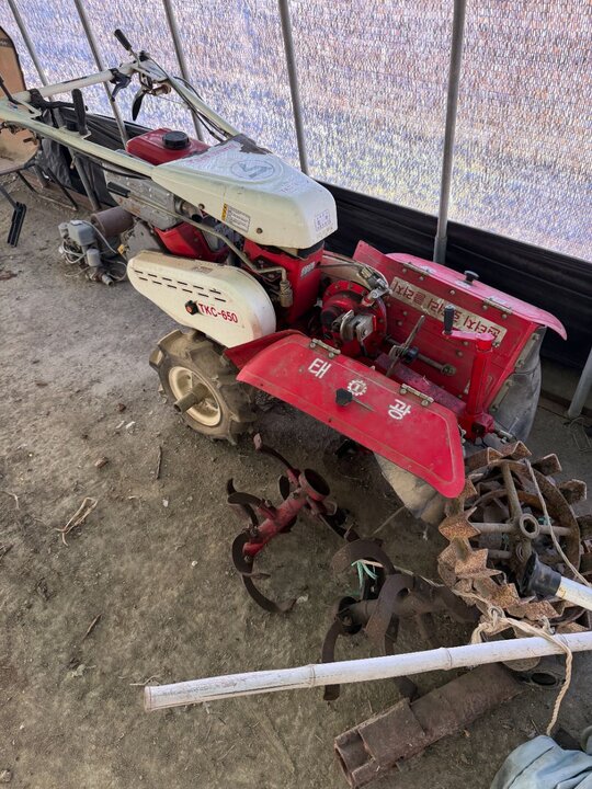  Cultivator TKC-650 (6.5hp) 앞좌측면