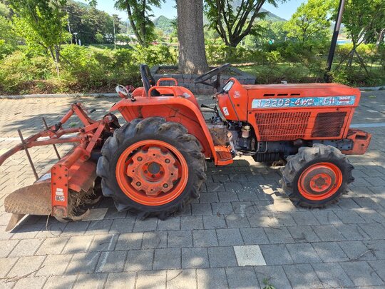 Daedong Tractor L2202-4WD (22hp)