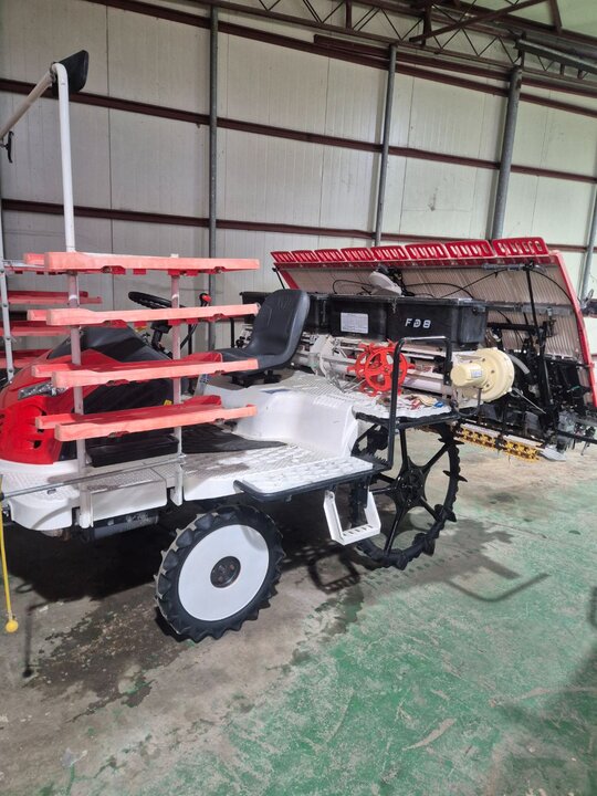 Daedong Rice transplanter DRP80 (8Rows)