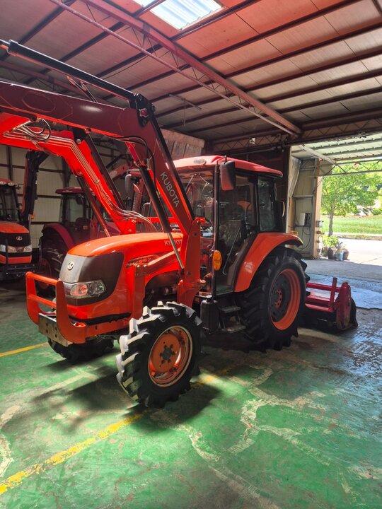 Kubota Tractor MZ557 (60hp) 앞좌측면