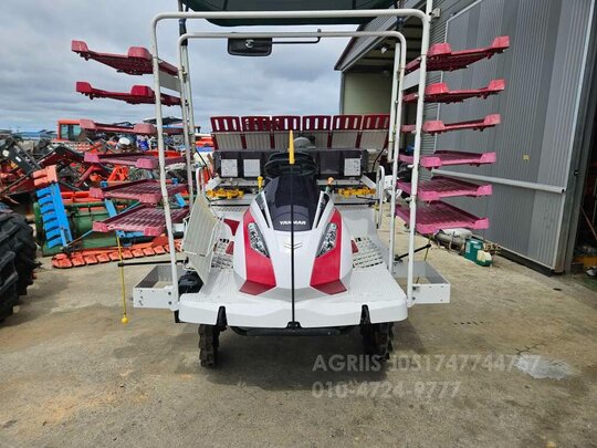 Yanmar Rice transplanter YR6DZG-F (6Rows) 앞좌측면