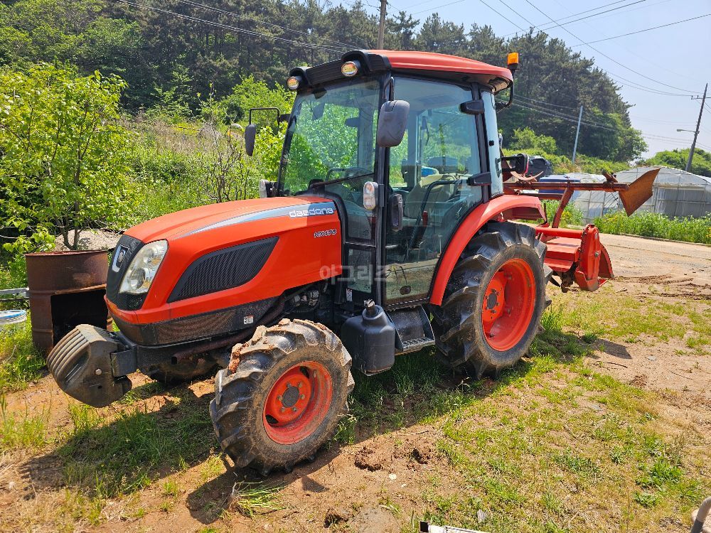 대동 트랙터 NX470C (47마력) 뒤우측면