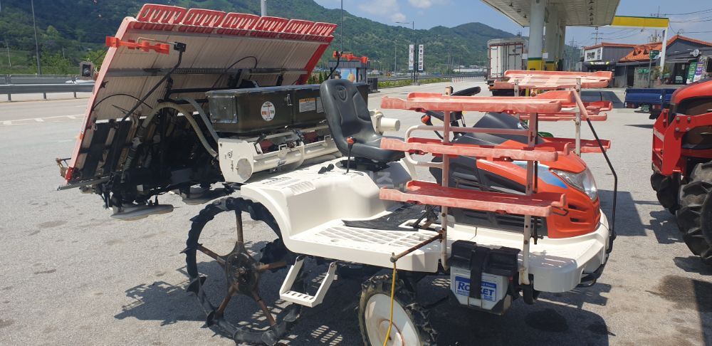 Daedong Rice transplanter ERP60DX (6Rows) 뒤우측면