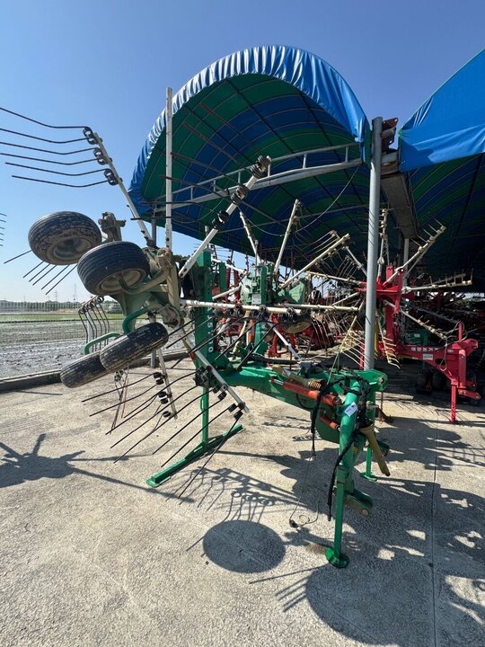 원인터내셔널 레이크 AJ5700 앞좌측면
