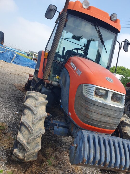 대동 트랙터 D581 (58마력) 앞좌측면