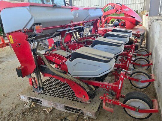  Corn Seeder irTem  앞좌측면