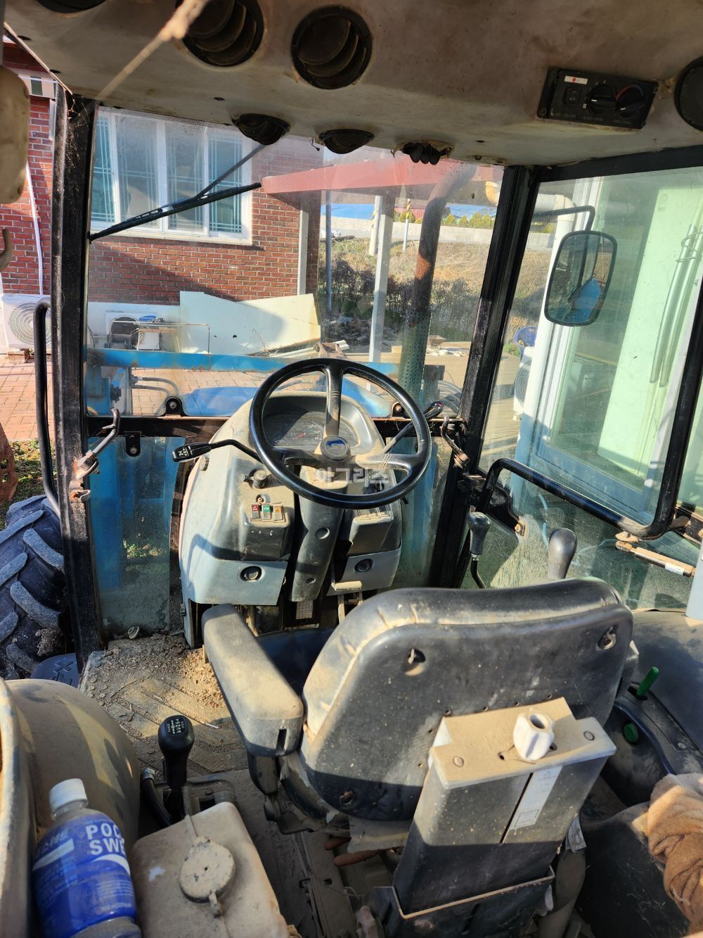 LS Tractor U55 (55hp) 뒤우측면