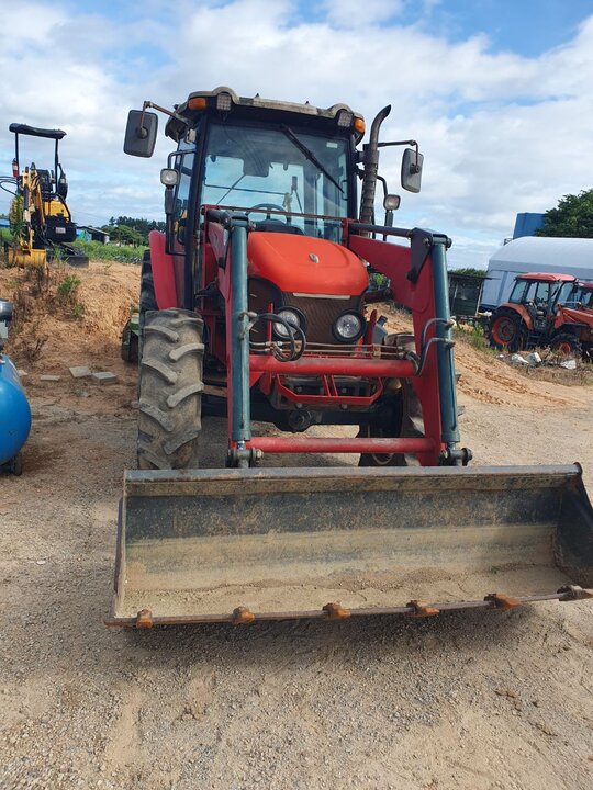 Kukje Tractor LUXEN100 (100hp) 앞좌측면