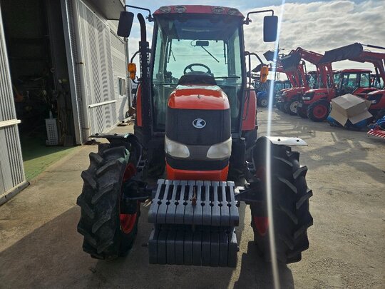 Kubota Tractor MZ853 (85hp) 앞좌측면