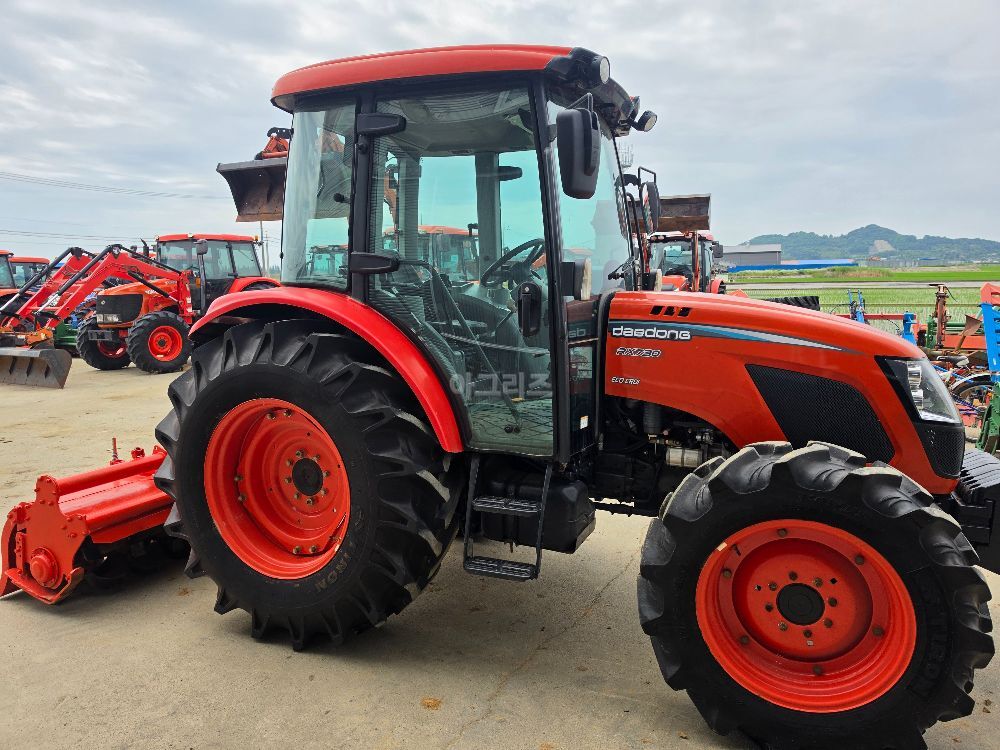 Daedong Tractor RX730 (73hp) 뒤우측면