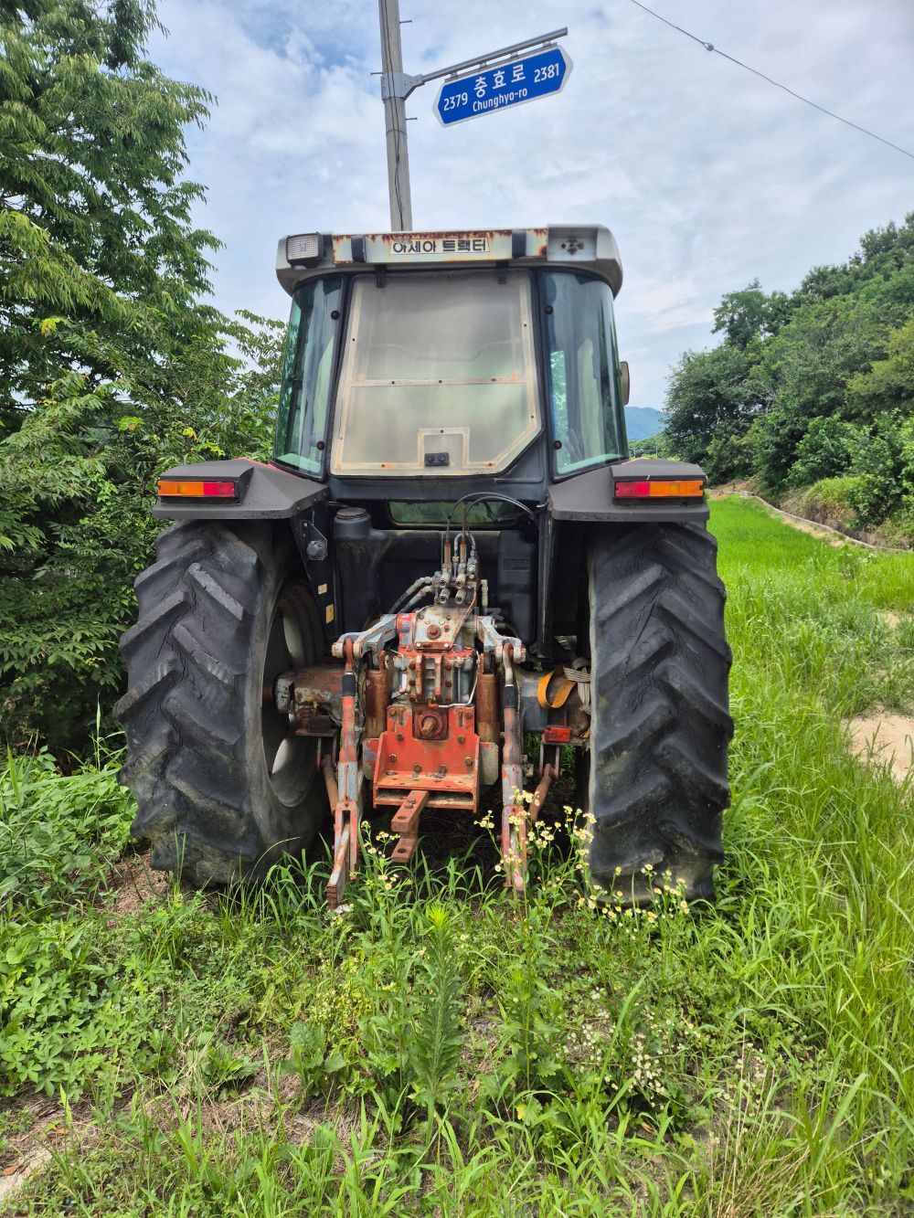 아세아 트랙터 MF-6180 (125마력) 뒤우측면