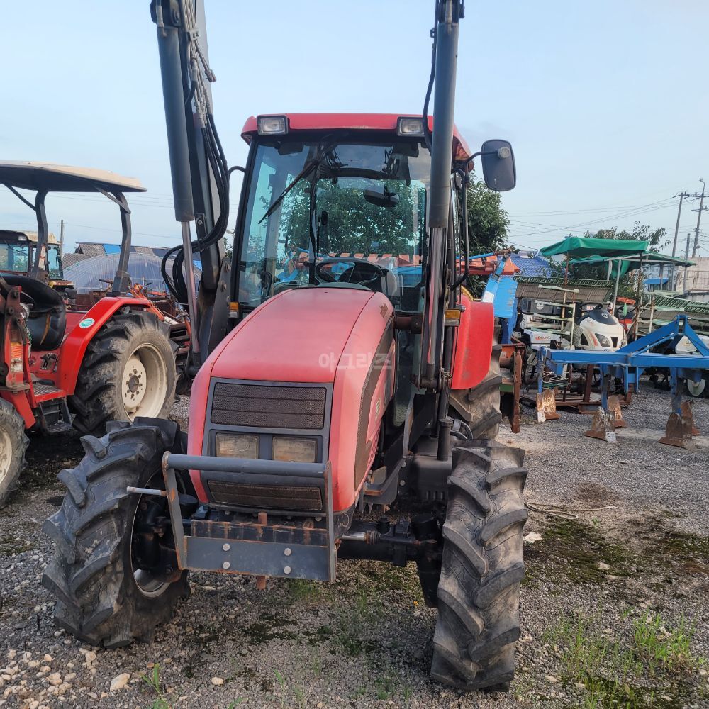 TYM Tractor T552 (55hp) 뒤우측면