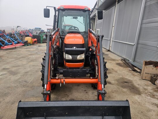 Kubota Tractor MZ653 (65hp) 앞좌측면
