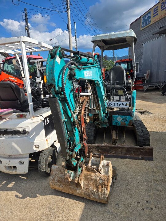  Excavator SK17SR (1.7톤) 앞좌측면