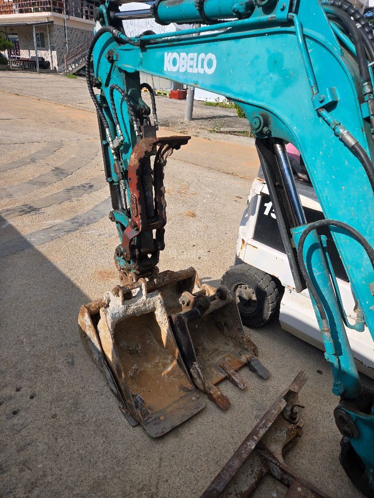  Excavator SK17SR (1.7톤) 뒤우측면