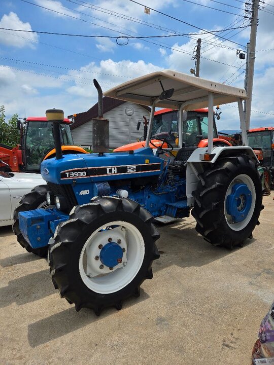 대동 트랙터 T3930 (54마력) 앞좌측면