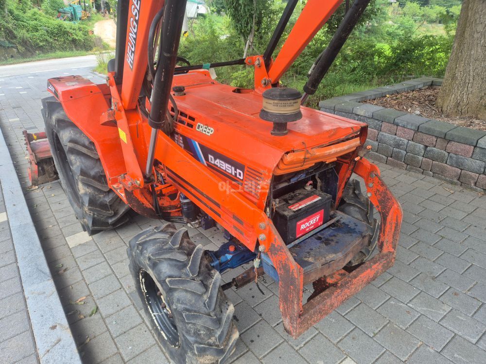 대동 트랙터 D4351 (43마력) 뒤우측면