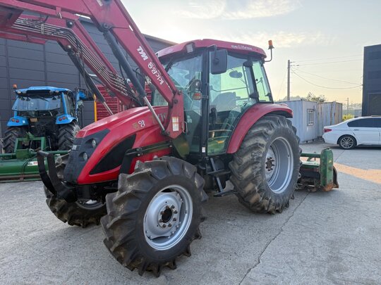 TYM 트랙터 TX1003 (102마력) 앞좌측면