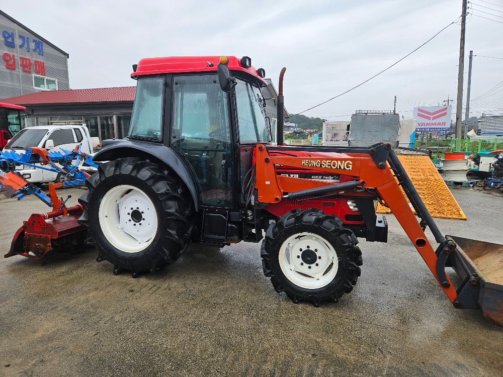 국제 트랙터 EF475 (47마력) 뒤우측면
