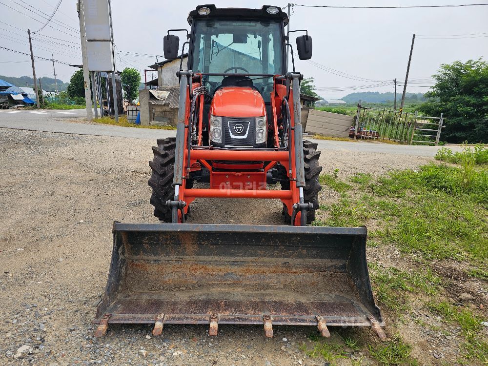 대동 트랙터 RX630 (63마력) 뒤우측면