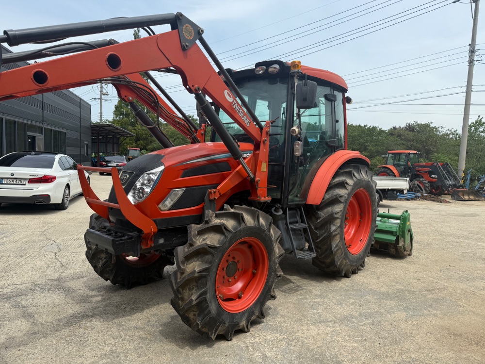 대동 트랙터 PX1000 (100마력) 뒤우측면