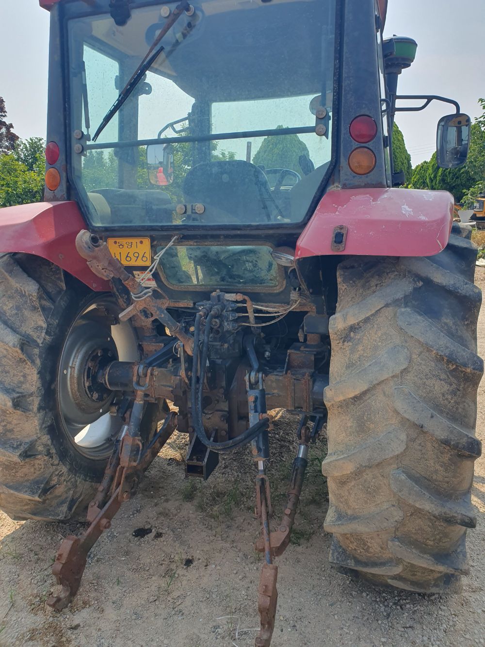 TYM 트랙터 T720 (72마력) 뒤우측면