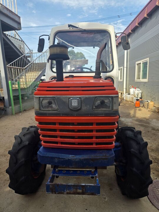 Daedong Tractor L3503-D (35hp) 앞좌측면