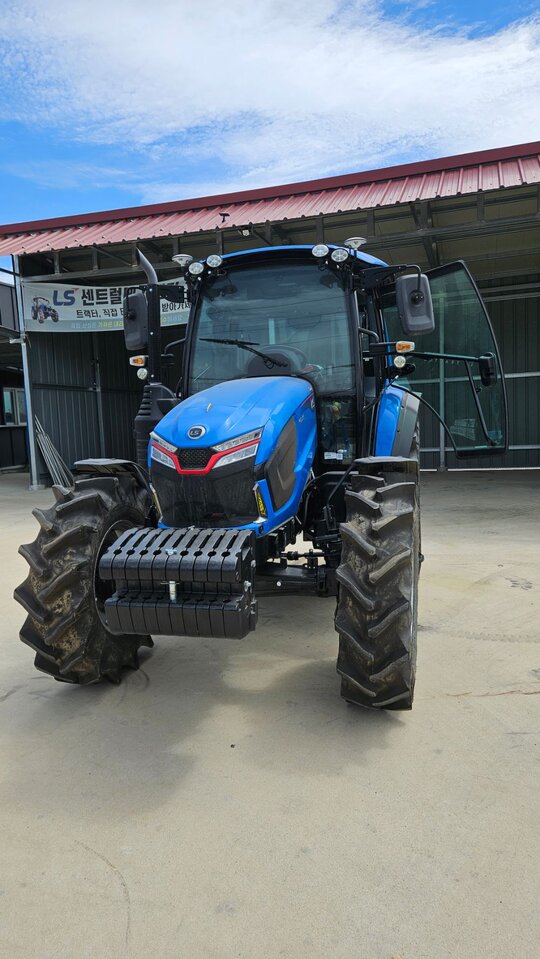 LS 트랙터 MT7.115-smar trek(3.0) (117마력) 앞좌측면