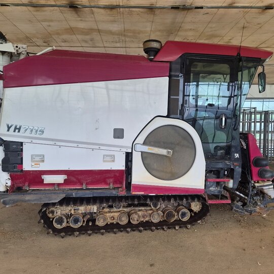 Yanmar Combine Harvester YH7115 (7Rows) 앞좌측면