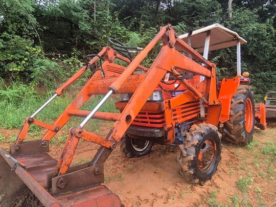 대동 트랙터 L3503 (35마력) 앞좌측면
