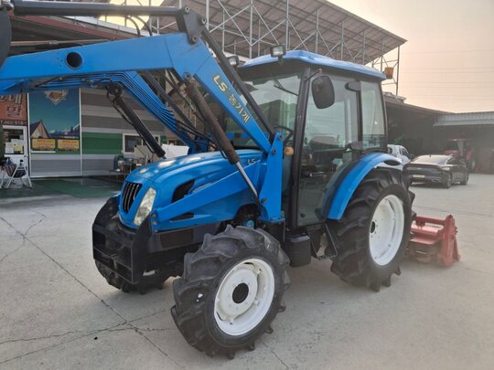 LS Tractor U55 (55hp) 앞좌측면