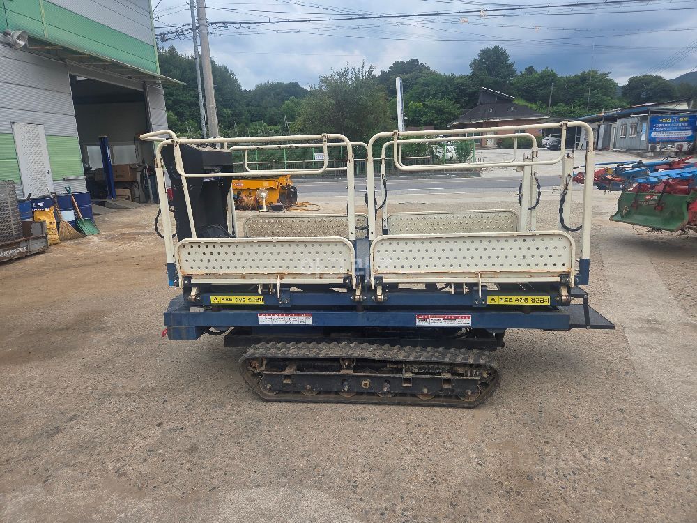 동광테크 농업용고소작업차 DK-HM250 뒤우측면