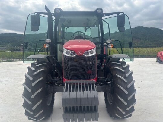 아세아 트랙터 MF4710 (100마력) 앞좌측면