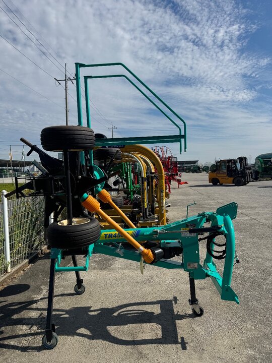 다카키다 레이크 TR4560 앞좌측면